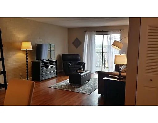 Building Photo - 175 Quincy Shore Dr