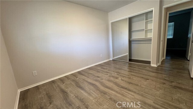 Building Photo - 10523 Hayvenhurst Ave