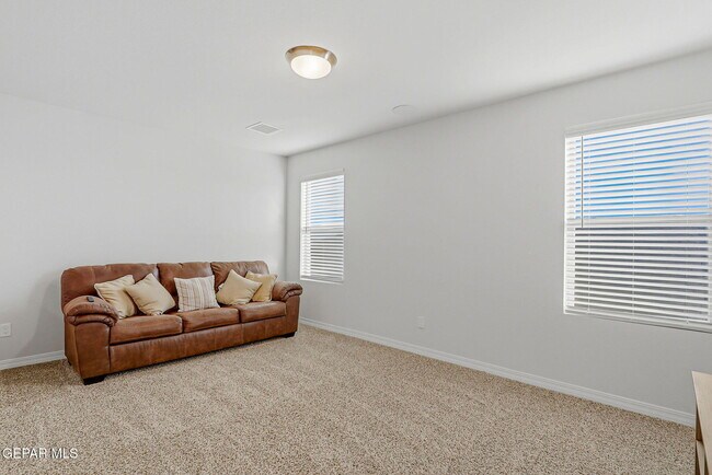 Building Photo - 11150 Blazing Star Pl