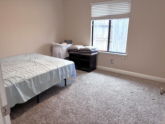 Building Photo - 1430 Fir Ave