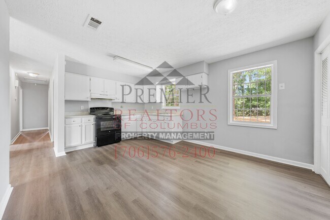 Building Photo - 1617 Woodhollow Dr
