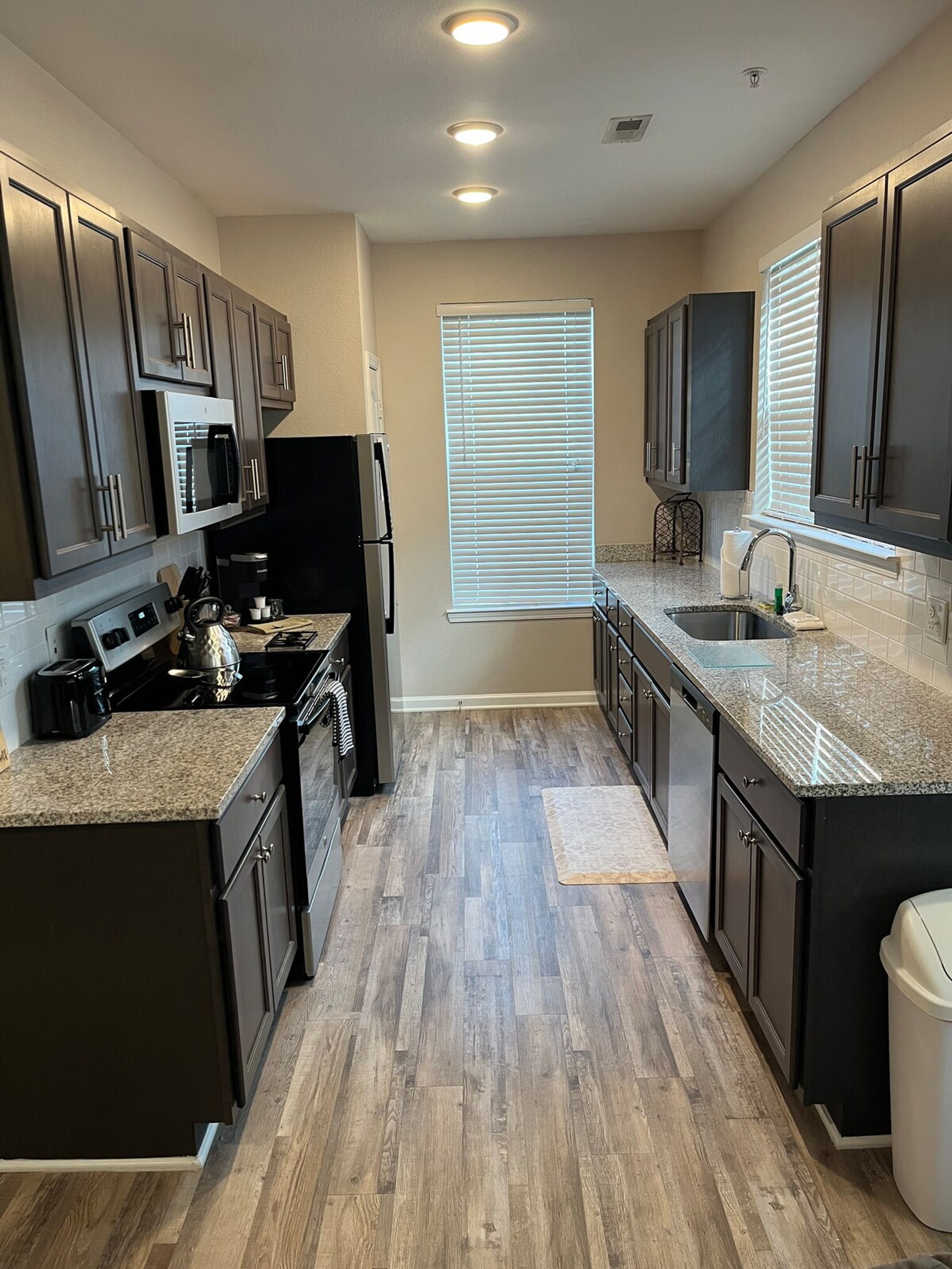 Building Photo - 1591 Millspring Dr