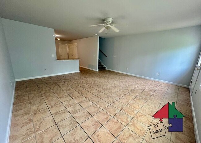 Building Photo - Gorgeous Pet Friendly Milton 3 Bedroom - Attached Garage and Patio!