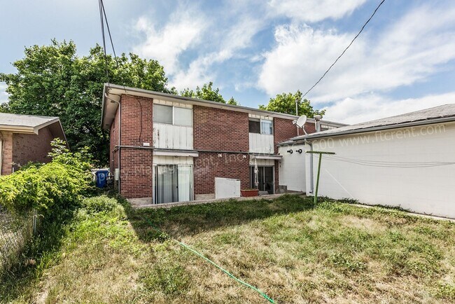 Building Photo - 1606 N Estrella Ave