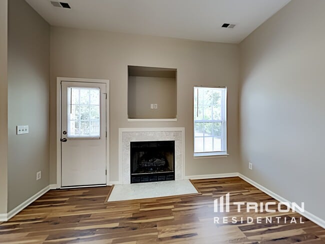 Building Photo - 5920 Patricia Ryan Dr