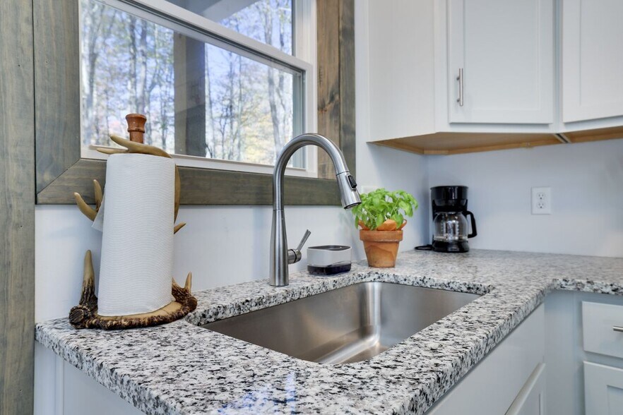 Building Photo - 1121 Cobblewood Rd