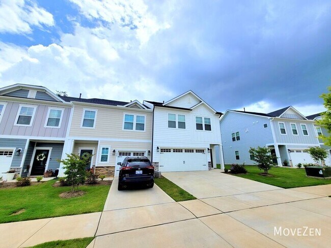 Building Photo - 227 Sweetbay Tree Dr