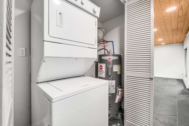 Building Photo - 562 Neelys Bend Rd