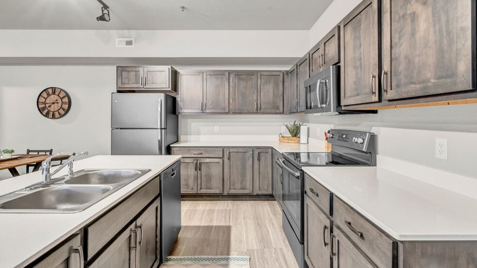 Interior Photo - Pinnacle Villages