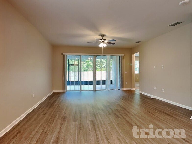 Building Photo - 5725 Arlington River Dr.