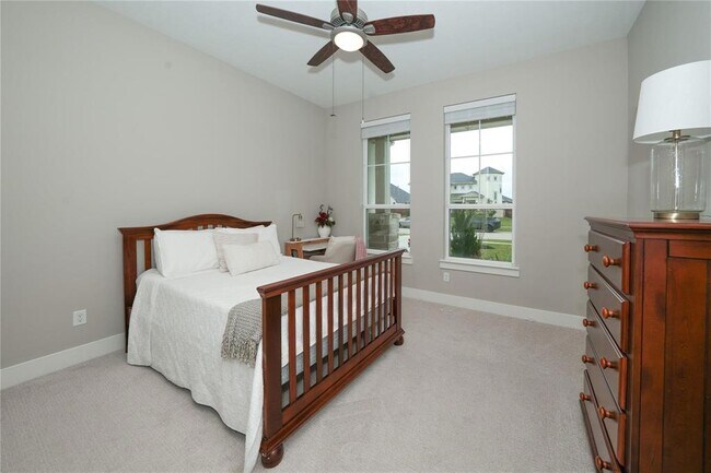 Building Photo - 413 Stratus View Ct