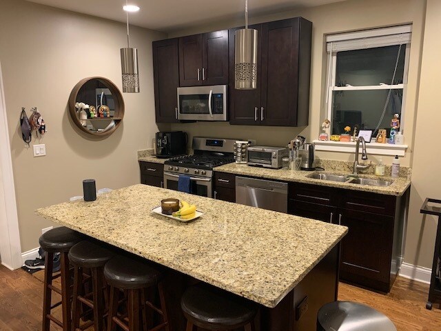 Building Photo - 1951 N Fremont St