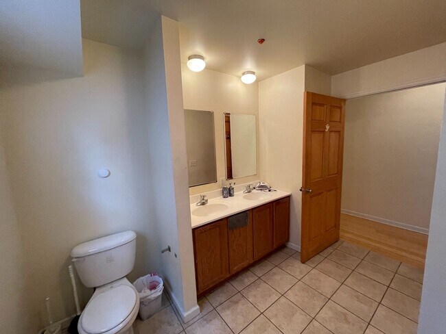 Building Photo - 1526 N 17th St