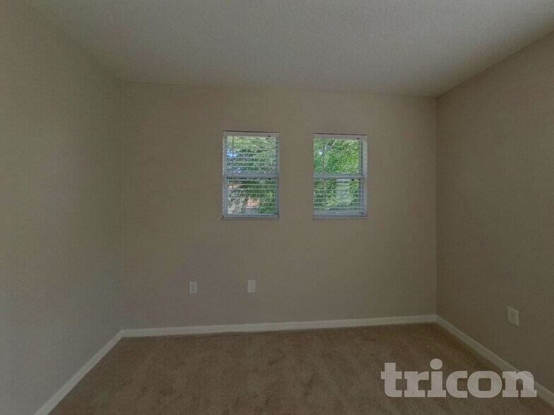 Building Photo - 19706 Timberbluff Dr