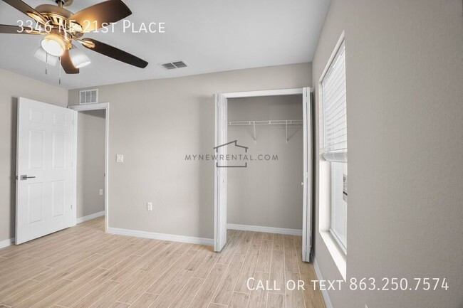 Building Photo - 3346 NE 21st Pl