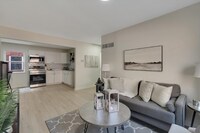 Building Photo - 2645 Keokuk St