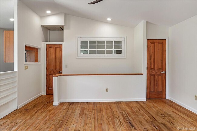 Building Photo - 222 Bog Hollow Rd