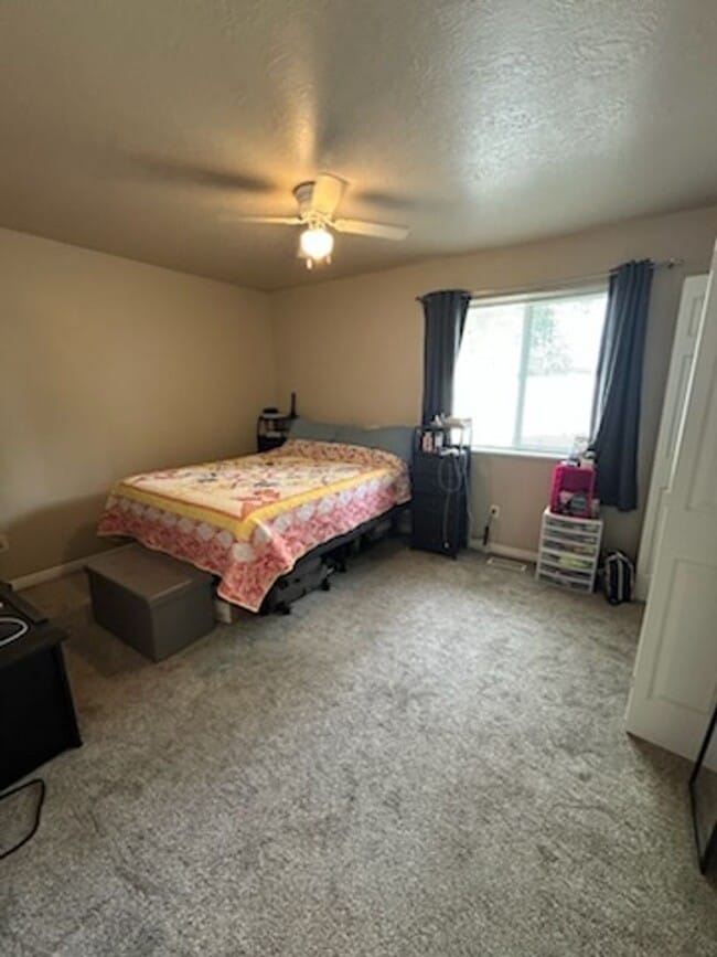 Building Photo - 2 Bed 1 Bath Condo in Rexburg Idaho - Unit...