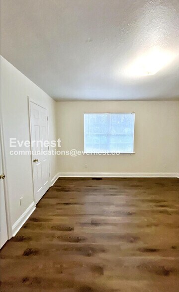 Building Photo - 1313 E 31st St