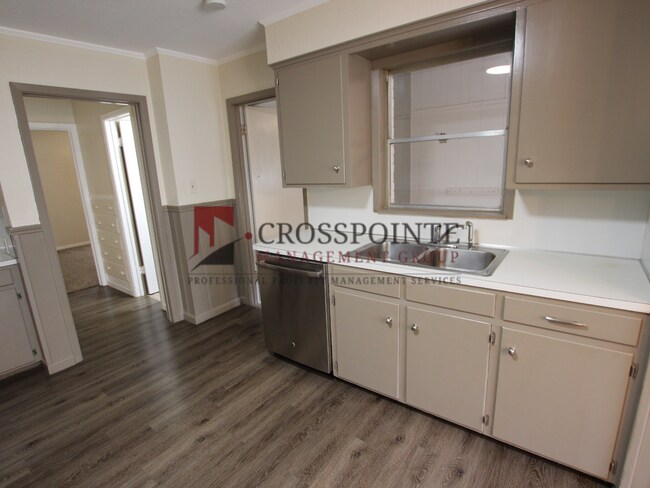 Building Photo - Beautiful 4 Bedroom, 1.5 Bathroom Home in Tyler!