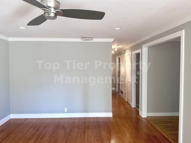 Building Photo - Charming 3 Bed, 2 Bath, 1,266 Sqft Concord House Available NOW For Lease!