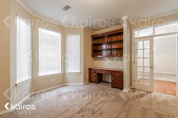 Building Photo - 1320 SW 121st Pl