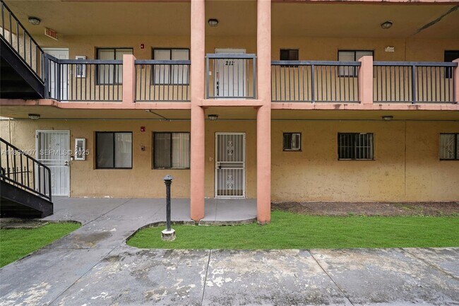 Building Photo - 5490 W 21st Ct