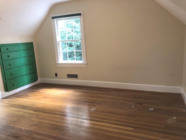 Building Photo - 4843 Butterworth Pl NW