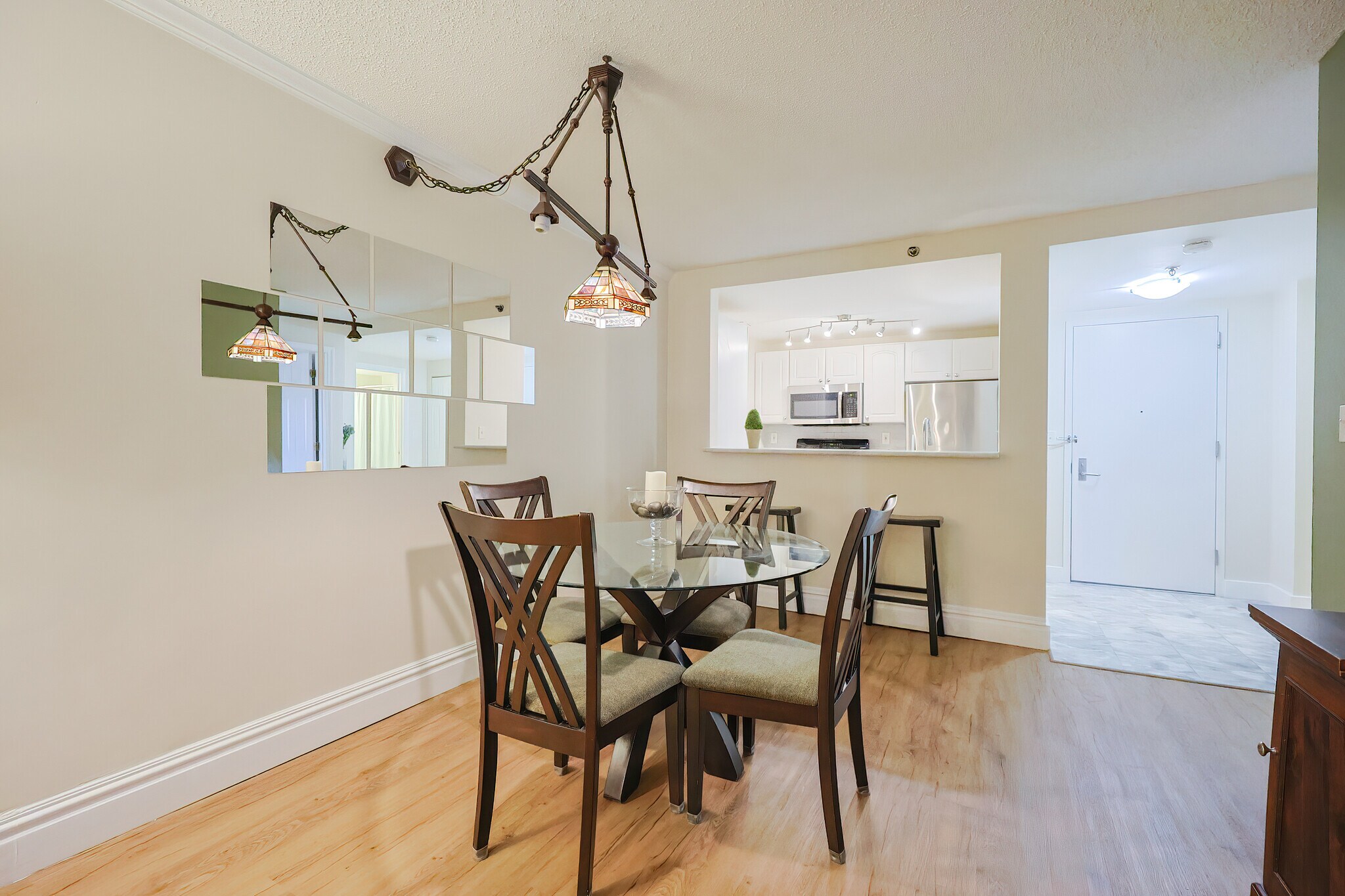 Building Photo - 15 North Beacon St