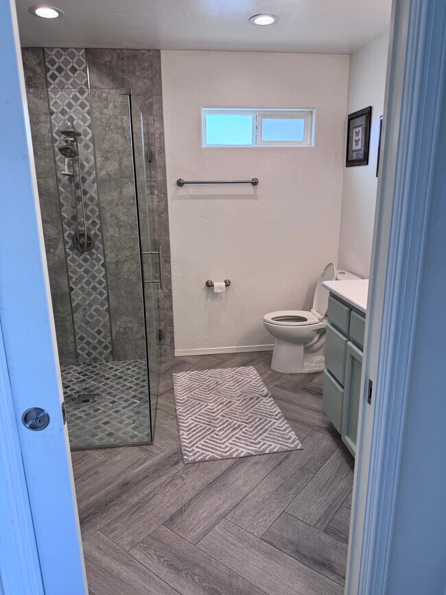 Building Photo - 732 Gold Beach Dr