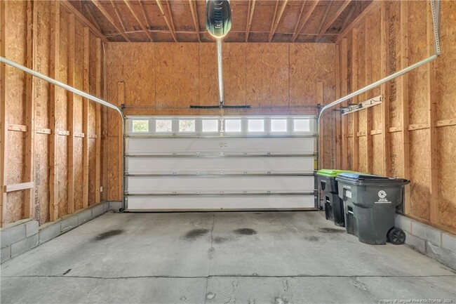 Building Photo - 108 Broyles Ct