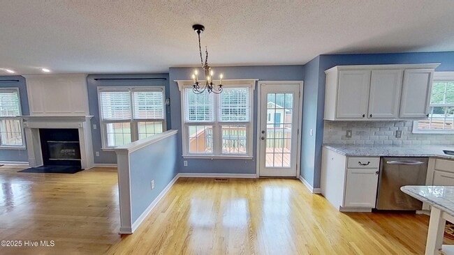 Building Photo - 6935 Lipscomb Dr
