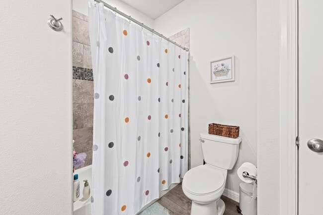 Building Photo - 602 Dupont Ct