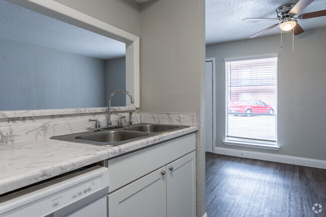 Kitchen - Fieldstone Apartments