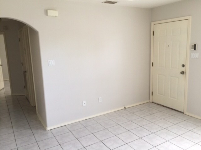 Building Photo - 2303 Moonlight Ln