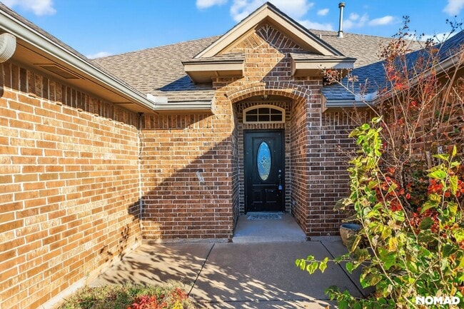 Building Photo - 941 NE 30th St