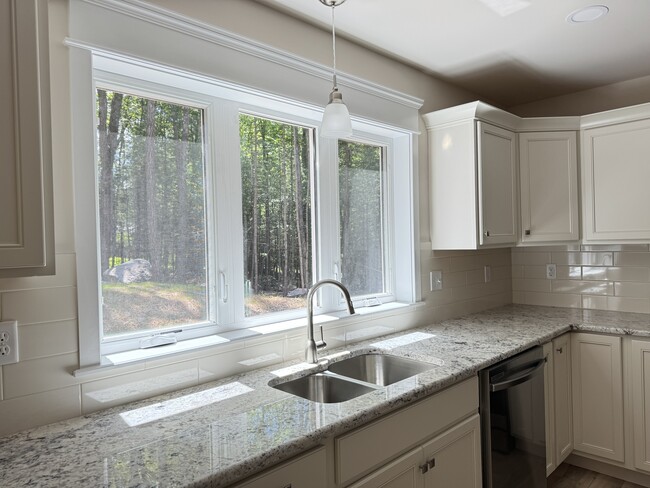 Building Photo - 3109 Fairfax Terrace