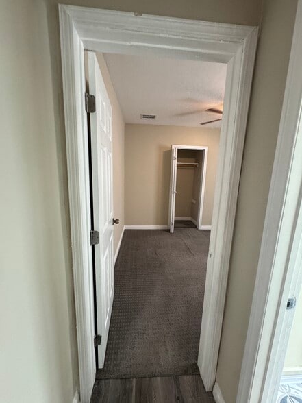 Building Photo - 5148 Alvada St