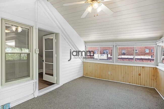 Building Photo - 14724 Clifton Blvd