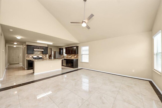 Building Photo - 2043 Naplechase Crest Dr