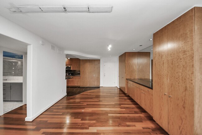 Building Photo - 5050 Ambassador Way