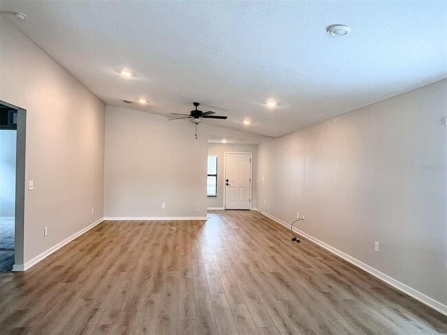 Building Photo - 5755 Deep River Ave