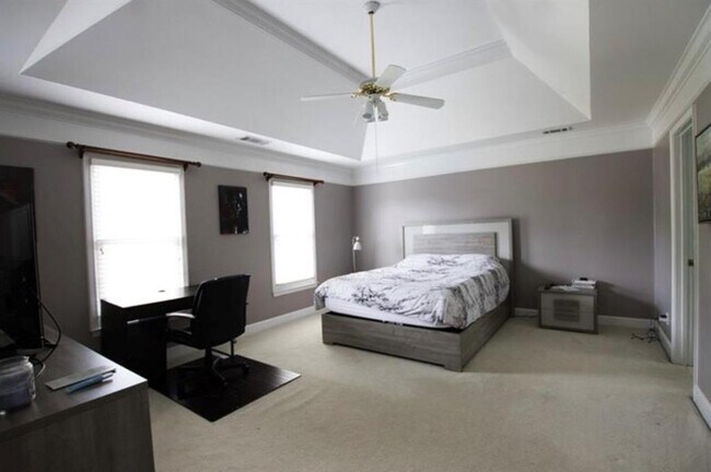 Building Photo - 2465 Devon Leigh Walk NW