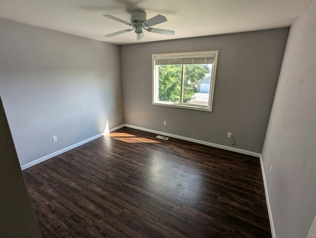 Building Photo - 12396 W Driftwood Dr