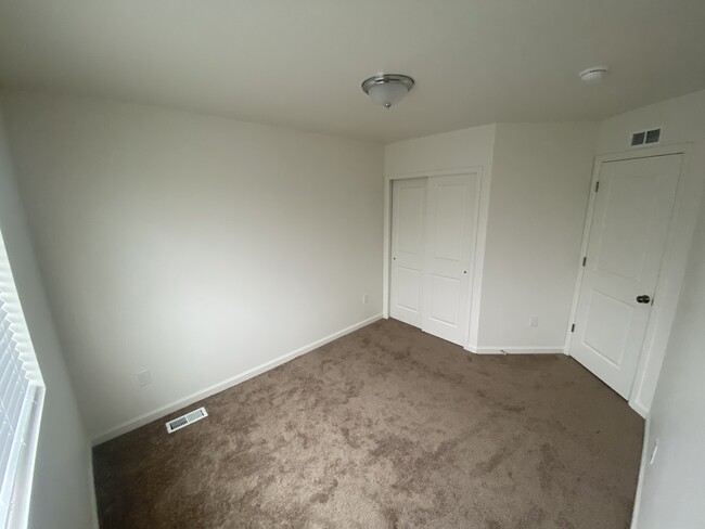 Building Photo - 37 N Veranda Ct
