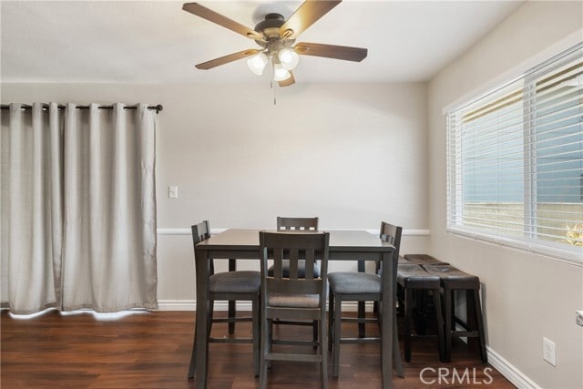 Building Photo - 215 E Navilla Pl
