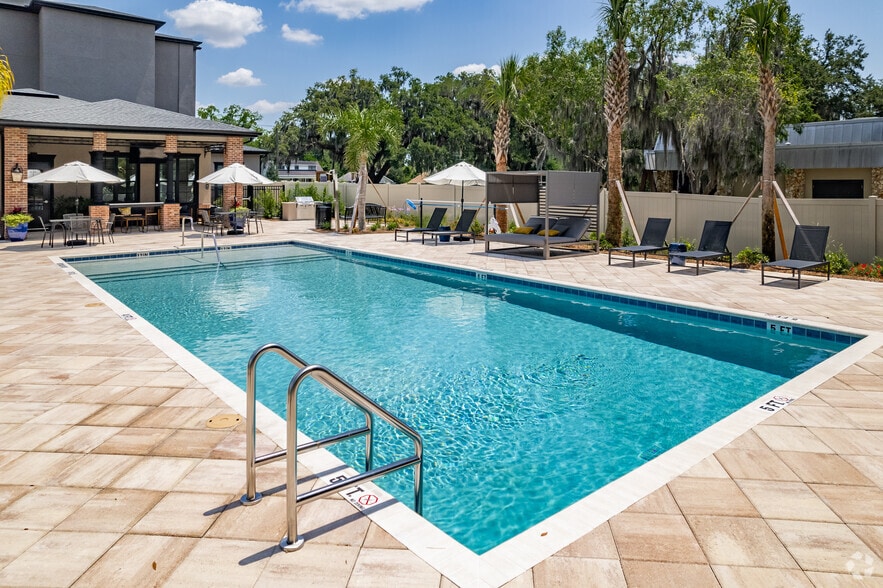 Primary Photo - Lamplighter Legacy