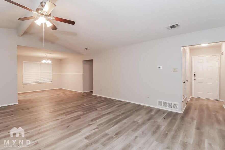 Building Photo - 4303 Gentle Springs Dr
