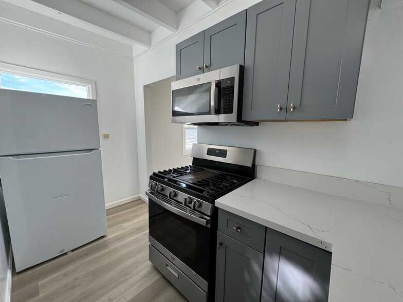 Building Photo - 2082 167th Ave