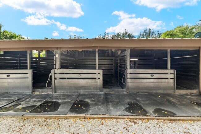 Building Photo - 14996 50th St S